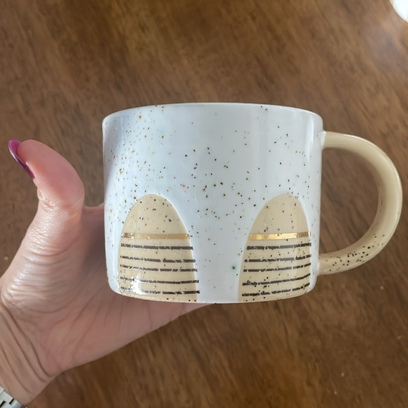 Set of 4 Anthropologie Ceramic Coffee Cups - Picture 7 of 7